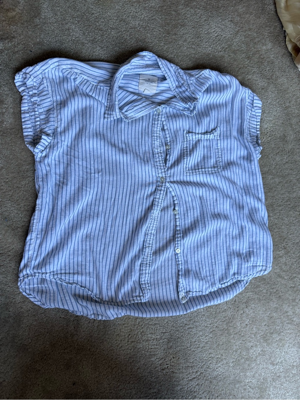 American Eagle Outfitters Light Blue & White Striped Short Sleeve Button-Up Top